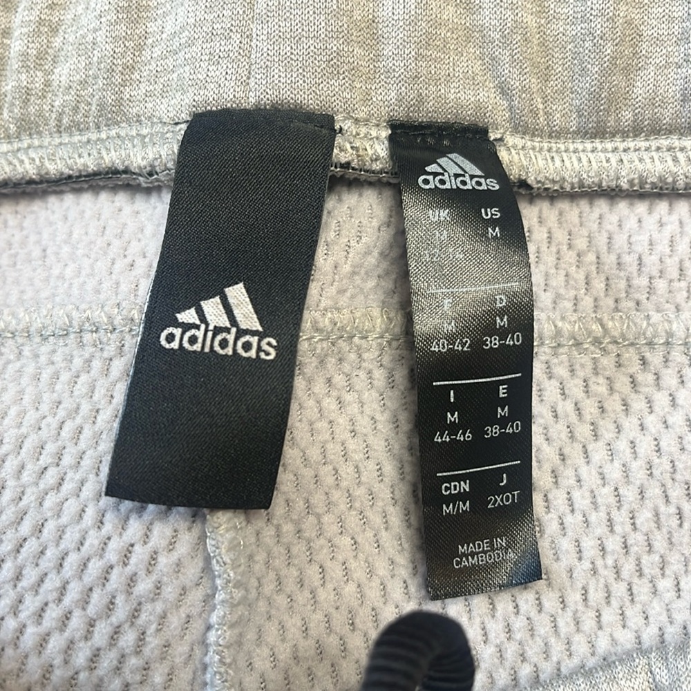 Adidas • Gray Joggers - Picture 4 of 8